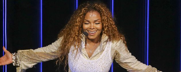 Janet Jackson während ihrer "Unbreakable"-Tour Janet Jackson während ihrer "Unbreakable"-Tour