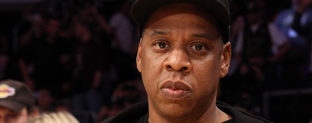 Jay-Z im April 2016 bei einem Basketball-Spiel in Los Angeles Jay-Z im April 2016 bei einem Basketball-Spiel in Los Angeles