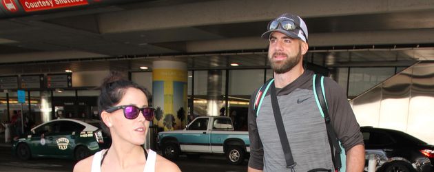 Evans und ihr Freund David Eason am LAX Evans und ihr Freund David Eason am LAX