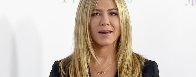 Jennifer Aniston bei der Premiere von "Mother's Day" Jennifer Aniston bei der Premiere von "Mother's Day"