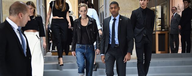 Jennifer Lawrence auf der Paris Fashion Week Jennifer Lawrence auf der Paris Fashion Week