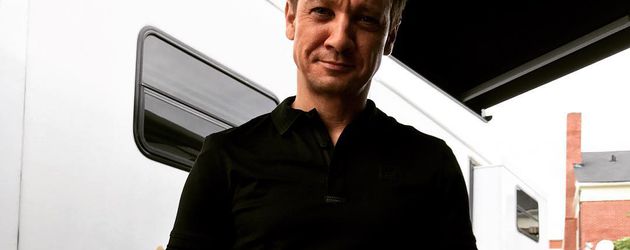 Jeremy Renner am Set von "The Avengers: Infinity War" Jeremy Renner am Set von "The Avengers: Infinity War"