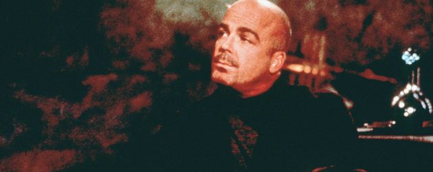 Jerry Doyle in der TV-Serie "A Call to Arms" Jerry Doyle in der TV-Serie "A Call to Arms"