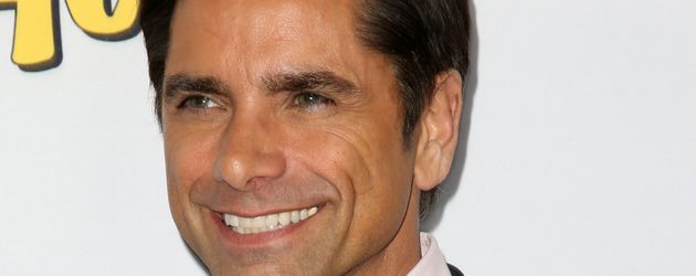 Schauspieler John Stamos bei der Premiere der Netflix-Serie "Fuller House" in Los Angeles Schauspieler John Stamos bei der Premiere der Netflix-Serie "Fuller House" in Los Angeles