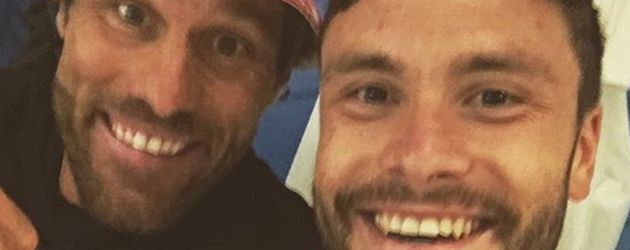 Jonas Hector und Yann-Benjamin Kugel nach dem EM-Viertelfinale gegen Italien Jonas Hector und Yann-Benjamin Kugel nach dem EM-Viertelfinale gegen Italien