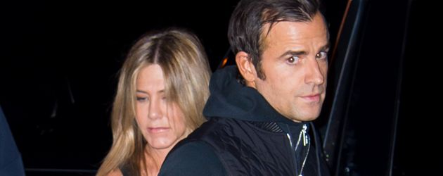 Justin Theroux und Jennifer Aniston kurz nach der Brangelina-Trennung in New York Justin Theroux und Jennifer Aniston kurz nach der Brangelina-Trennung in New York