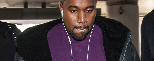 Kanye West am Flughafen von Los Angeles Kanye West am Flughafen von Los Angeles