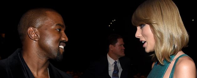 Kanye West und Taylor Swift bei der Grammy-Verleihung 2015 Kanye West und Taylor Swift bei der Grammy-Verleihung 2015