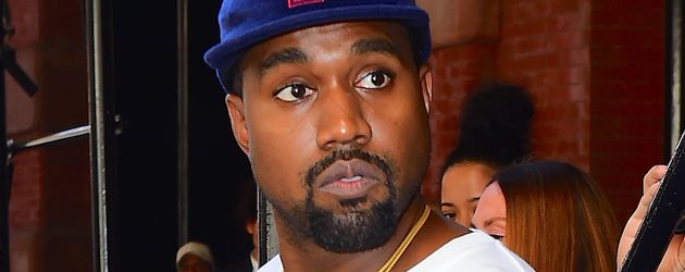 Kanye West beim Verlassen seines New Yorker Hotels im Oktober 2016. Kanye West beim Verlassen seines New Yorker Hotels im Oktober 2016.