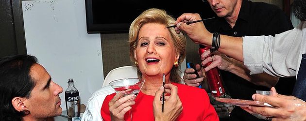 Katy Perry im "Hillary Clinton"-Kostüm Katy Perry im "Hillary Clinton"-Kostüm