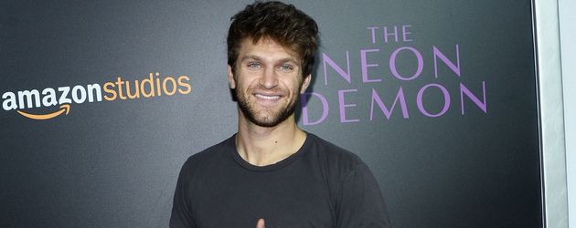 Keegan Allen bei der "The Neon Demon"-Premiere in Los Angeles Keegan Allen bei der "The Neon Demon"-Premiere in Los Angeles