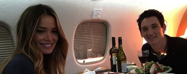 Keleigh Sperry und Miles Teller im Flugzeug Keleigh Sperry und Miles Teller im Flugzeug
