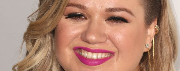 Kelly Clarkson Kelly Clarkson
