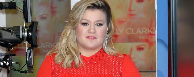 Kelly Clarkson Kelly Clarkson
