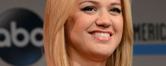 Kelly Clarkson Kelly Clarkson