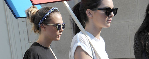 Kendall Jenner und Cara Delevingne Kendall Jenner und Cara Delevingne