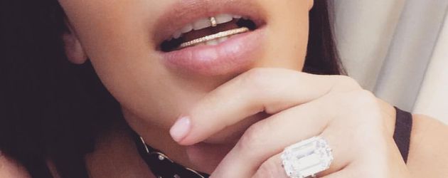 Kim Kardashians 5 Millionen Dollar Ring in Paris Kim Kardashians 5 Millionen Dollar Ring in Paris