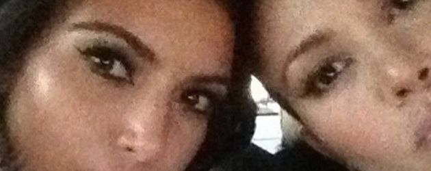 Kim Kardashian und Kourtney Kardashian Kim Kardashian und Kourtney Kardashian