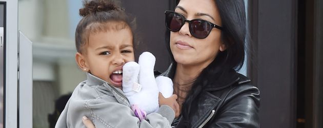 North West und Kourtney Kardashian North West und Kourtney Kardashian