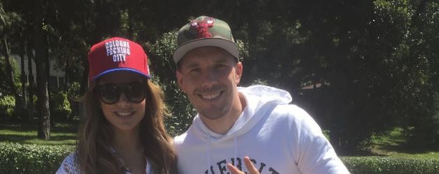 Fußballer Lukas Podolski und Komikerin Enissa Amani Fußballer Lukas Podolski und Komikerin Enissa Amani