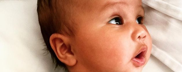 Luna Simone, Tochter von John Legend & Chrissy Teigen Luna Simone, Tochter von John Legend & Chrissy Teigen