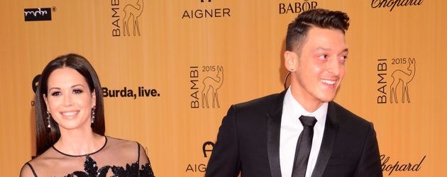 Mandy Capristo und Mesut Özil beim Bambi Mandy Capristo und Mesut Özil beim Bambi