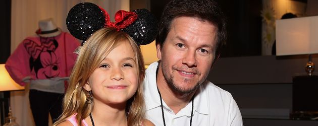Mark Wahlberg mit Tochter Ella im Jahr 2013 Mark Wahlberg mit Tochter Ella im Jahr 2013