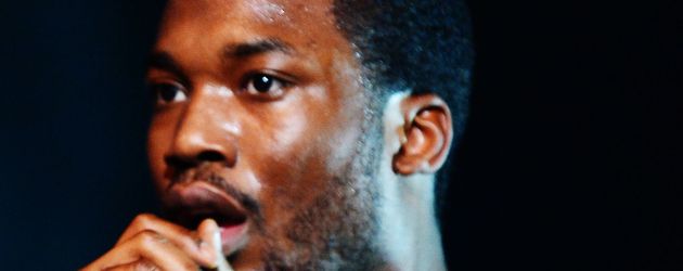 Meek Mill bei einem Auftritt Meek Mill bei einem Auftritt