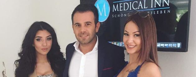 Melody Haase und Anita Latifi mit Dr. Mehmet Atila von der Medical-Inn-Klinik in Düsseldorf Melody Haase und Anita Latifi mit Dr. Mehmet Atila von der Medical-Inn-Klinik in Düsseldorf