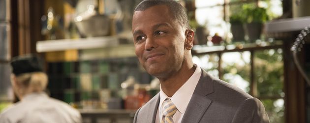 Michel (Yanic Truesdale) in "Gilmore Girls" Michel (Yanic Truesdale) in "Gilmore Girls"