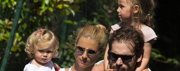 Michelle Hunziker und Tomaso Trussardi mit ihren Töchtern Sole und Celeste in Bergamo Michelle Hunziker und Tomaso Trussardi mit ihren Töchtern Sole und Celeste in Bergamo