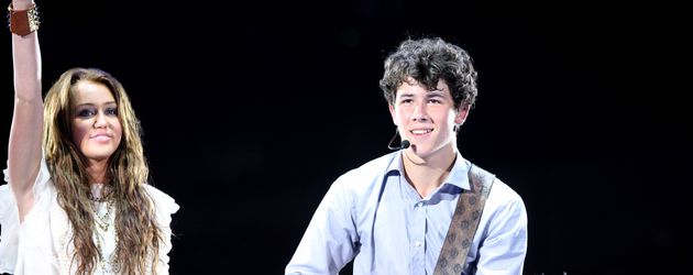 Miley Cyrus und Nick Jonas Miley Cyrus und Nick Jonas