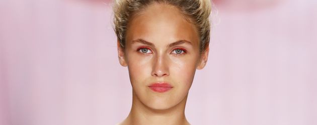 Model Elena Carrière bei der Mercedes-Benz Fashion Week Berlin 2016 Model Elena Carrière bei der Mercedes-Benz Fashion Week Berlin 2016