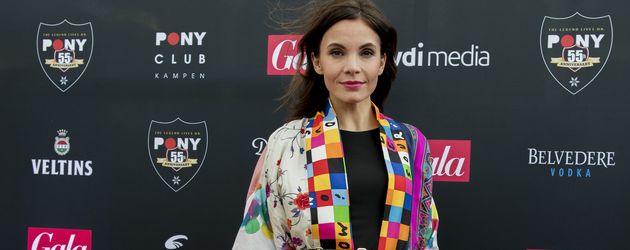 Nadine Warmuth bei der "55 Jahre Pony Club Kampen"-Gala auf Sylt Nadine Warmuth bei der "55 Jahre Pony Club Kampen"-Gala auf Sylt