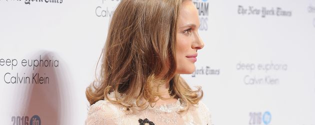 Natalie Portman bei den 26. Gotham Independent Film Awards in NYC Natalie Portman bei den 26. Gotham Independent Film Awards in NYC