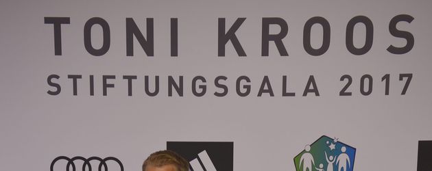 Oliver Pocher bei der Charitygala mit Toni Kroos in Köln Oliver Pocher bei der Charitygala mit Toni Kroos in Köln