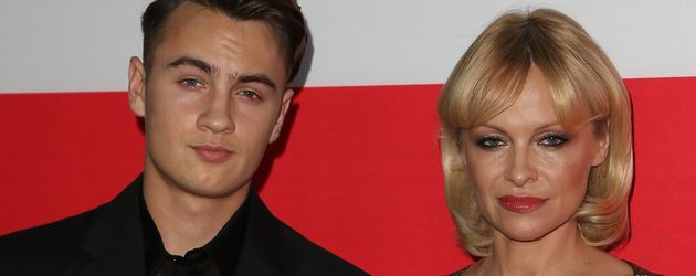 Pamela Anderson und Brandon Thomas Lee Pamela Anderson und Brandon Thomas Lee
