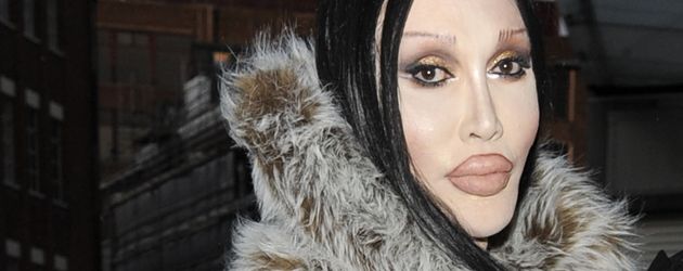 Pete Burns auf der "London Fashion Week" Pete Burns auf der "London Fashion Week"