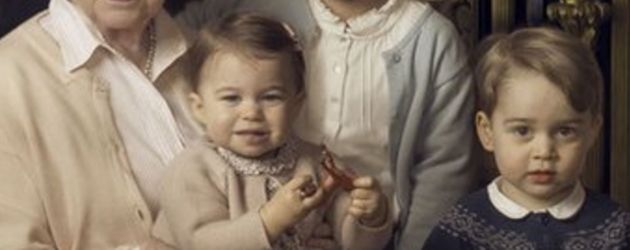 Queen Elizabeth II., Prinz George und Prinzessin Charlotte Queen Elizabeth II., Prinz George und Prinzessin Charlotte