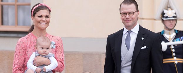 Prinzessin Victoria und Prinz Daniel mit ihren Kindern Prinz Oscar und Prinzessin Estelle Prinzessin Victoria und Prinz Daniel mit ihren Kindern Prinz Oscar und Prinzessin Estelle