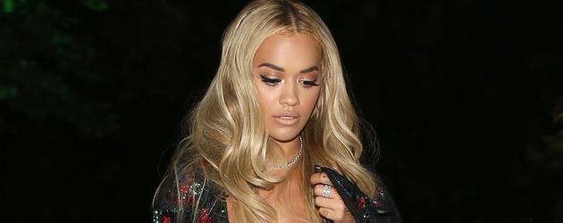 Rita Ora bei der Serpentine Gallery Summer Party in London 2016 Rita Ora bei der Serpentine Gallery Summer Party in London 2016