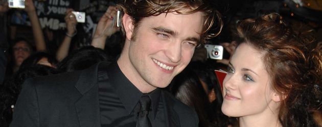 Robert Pattinson und Kristen Stewart im Jahr 2008 Robert Pattinson und Kristen Stewart im Jahr 2008