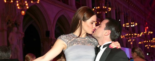 Angelina Heger und Rocco Stark beim Wiener Opernball Angelina Heger und Rocco Stark beim Wiener Opernball