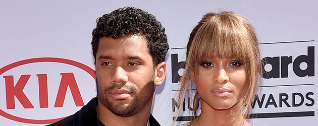 Russell Wilson und Ciara bei den 2016 Billboard Music Awards Russell Wilson und Ciara bei den 2016 Billboard Music Awards
