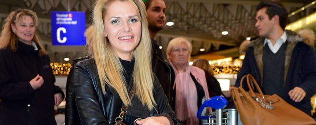 Model Sara Kulka am Frankfurter Flughafen, 2015 Model Sara Kulka am Frankfurter Flughafen, 2015