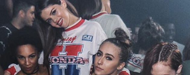 Selena Gomez mit ihren Freundinnen Selena Gomez mit ihren Freundinnen