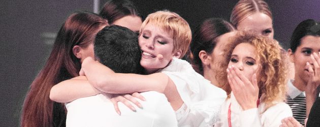 Kim Hnizdo und Michael Michalsky beim GNTM Finale 2016 Kim Hnizdo und Michael Michalsky beim GNTM Finale 2016