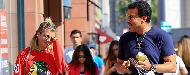 Sofia Richie & Lionel Richie unterwegs in Los Angeles Sofia Richie & Lionel Richie unterwegs in Los Angeles