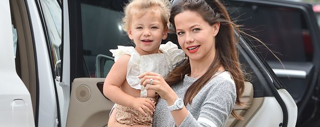 Tammin Sursok mit ihrer Tochter Phoenix Tammin Sursok mit ihrer Tochter Phoenix