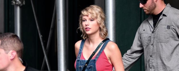 Taylor Swift in Manhattan Taylor Swift in Manhattan